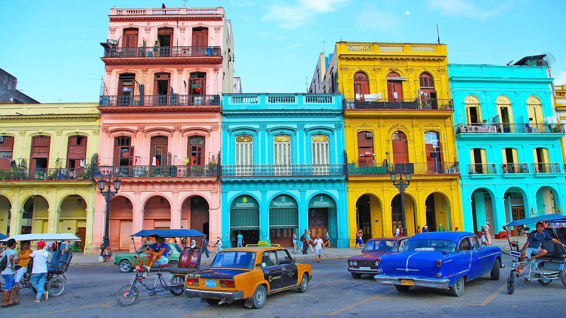 Cuba-colorful-street