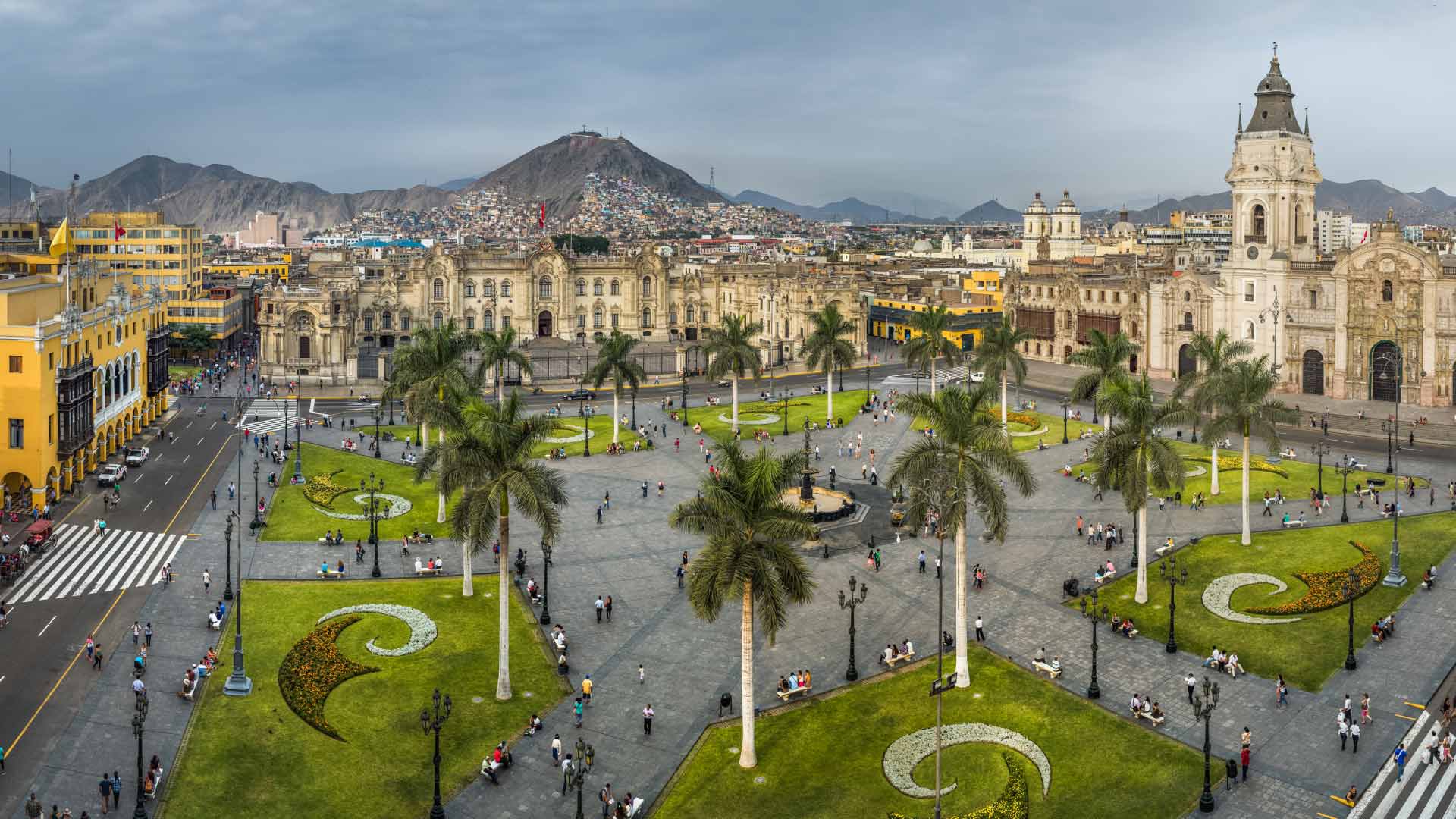 plaza-de-armas-lima-desktop